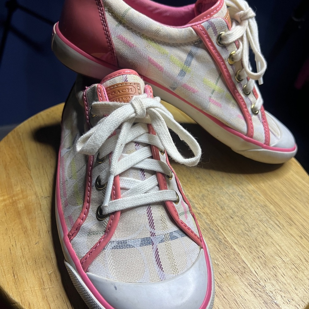 Coach Women's Cream and Pink Flats - Picture 3 of 4